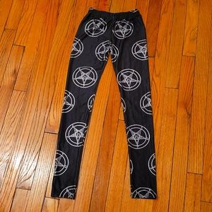 Killstar XS pentagram leggings